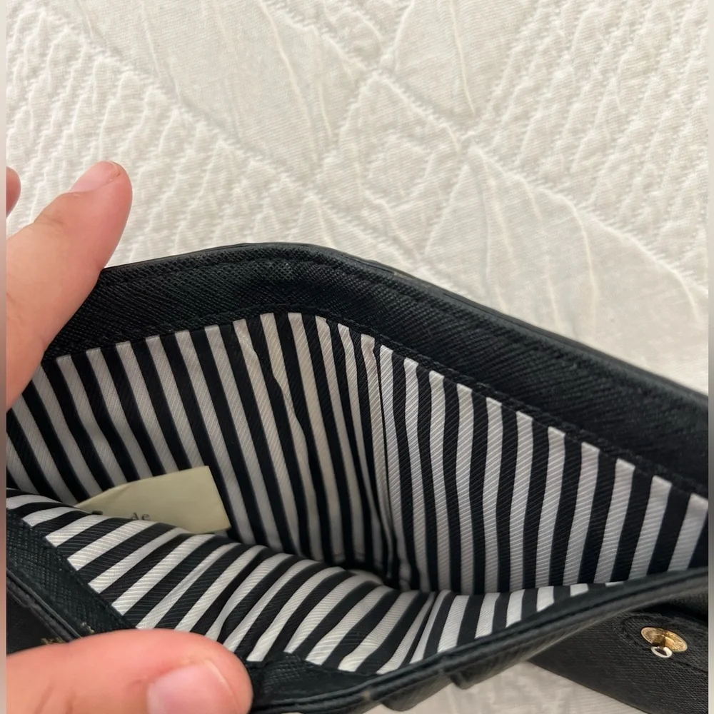 Kate Spade Wallet - Picture 4 of 4